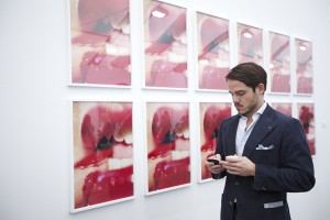 Мэрилин Минтер. Грызущая ногти. Стенд Salon 94. Фото: Наталья Уразметова